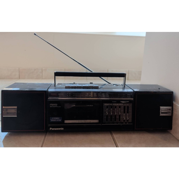 Panasonic FM49 Radio Cassette Recorder with Detachable Speakers