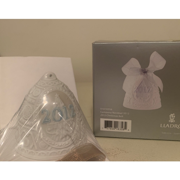 LLADRO Porcelain 2012 Christmas Bell 4T