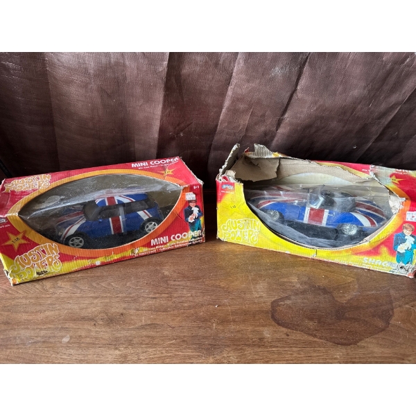 Collectible Austen Powers Diecast Model Cars 10L- Mini Cooper & The Shaguar