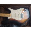 Image 2 : Fender Stratocaster w/ Case