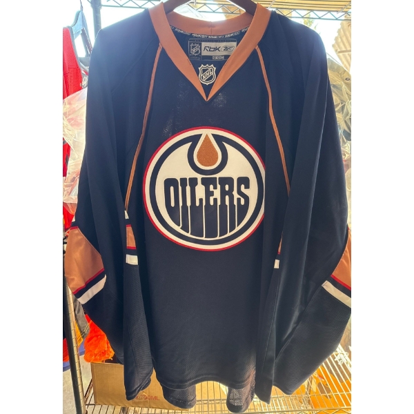 Reebok Edmonton Oiler's Jersey Men's '#4 Taylor Hall' Men's Size XL 
