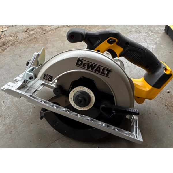 New Dewalt 20V Circular Saw Mo. DCS391(Tool Only)