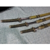 Image 2 : 3pcs Yellow Spotted 39" Katana Set w/Dragon Detail Grip (Stand Not Included) 