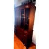 Image 9 : Stunning Vintage Federal Style Mahogany Bowfront China Cabinet 60x17x82