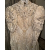 Image 2 : Gorgeous Vintage Wedding Gown - Approx Size 8-10 - Tags Still On It