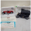 Image 1 : 1928 Stutz Black Hawk and 1913 Ford Model T Die Cast Models