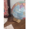 Image 4 : Collection of Home Decor  Sea Shell Bouquet & World Globe (cracked Base) Green Vase