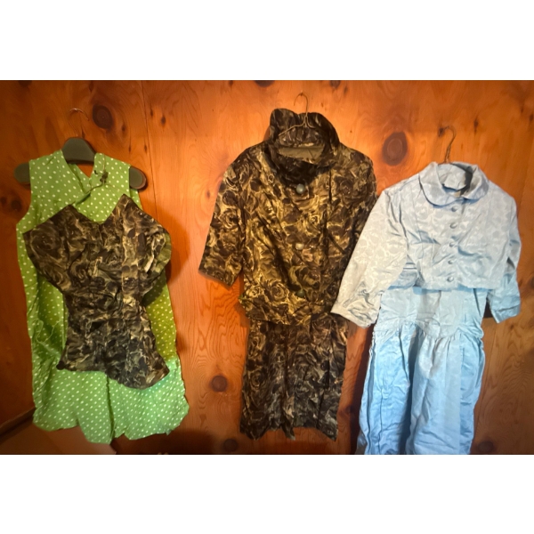Vintage Ladies Casualwear - Size M /L