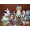 Image 2 : Assorted Vintage Decor Including: Turkey 5 T, Ceramic Shell Design Cream/ Sugar Set and More!