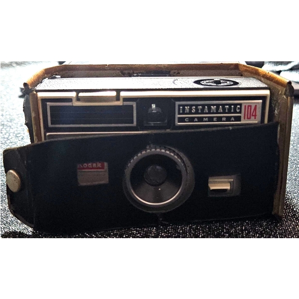 1963 Kodak Instamatic 104 - 126-Film Cartridge Camera
