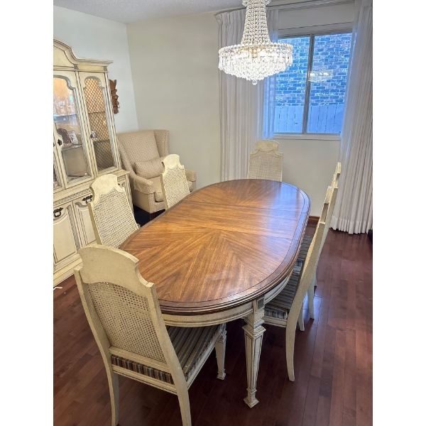 Painted Wood Dining Table & 6 Chairs 81L x 41W x 30T