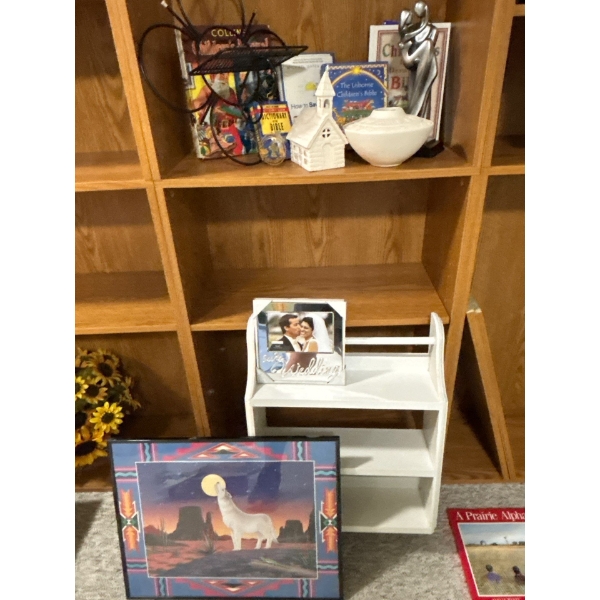 Man & Woman Sculpture Small White Shelf Howling Wolf picture & Other Small Collectables 