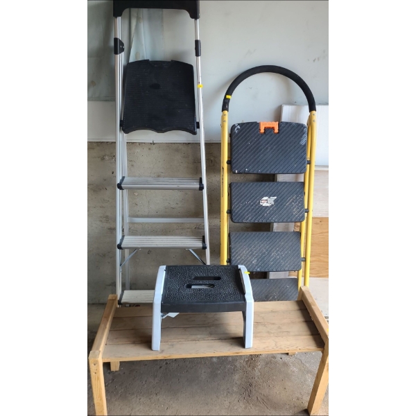  Utility: 3 Step Ladder w/Platform,  4 Step Ladder, Mini Stool and Wooden Bench 38 W, 14 D, 16 T 