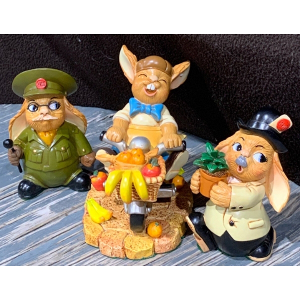 Pen Delfin Figures -  'Granville' (5W, 5T), 'Arthur-Club Joining' & 'Ollie' 