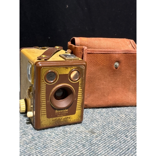 Kodak Brownie Six-20 Model F Camera With Case