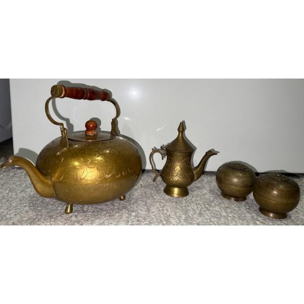Oriental Brass Vintage/Antique Teapot & Trinket Box Collection  (Teapot is 9L) 
