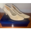 Image 3 : Roberto Capucci Pumps (7.5) w/ Beautiful Beadwork Clutch Bag 