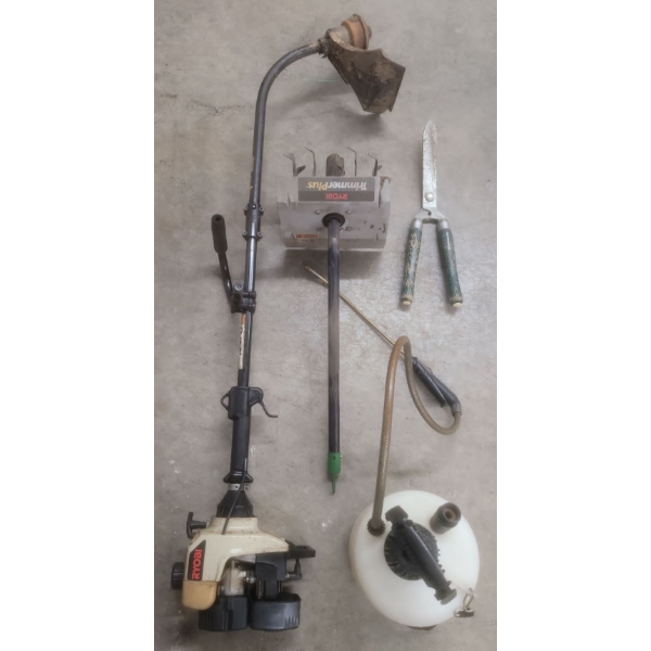 Ryobi Weed Whacker & Trimmer Plus Attachment w/ Sprayer & Clippers