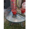 Image 3 : Planters, garden stakes and table