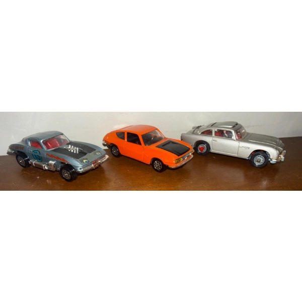 Corgi 372 Lancia Fulvia Sport Zagato - 337 Custom Chev Corvette Sting Ray & More 
