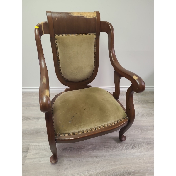 Vintage wooden chair with velvet fabric - 23W, 40T, 20D, 
