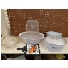 Image 1 : Lot of serving and casserole dishes 