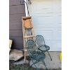 Image 1 : Wooden ladder and folding metal chairs