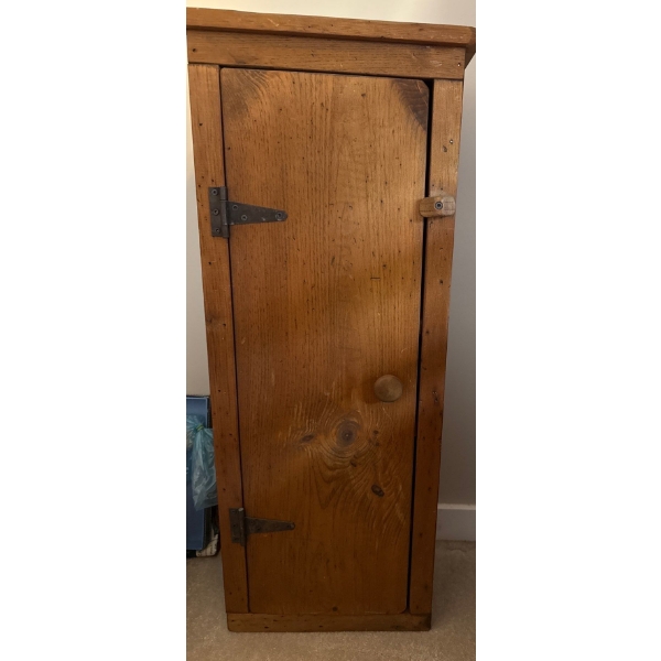 Oak Mini Cabinet 15x26