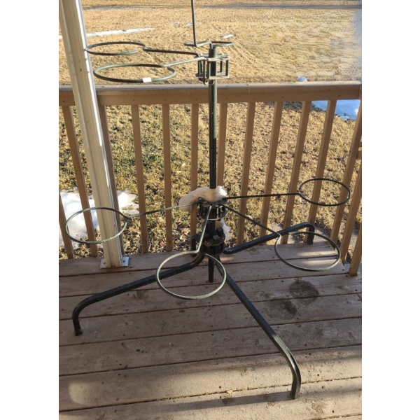 Outdoor Garden Pot Holder 9" Diameter Opening for Pots, 36 w, 56.5 h