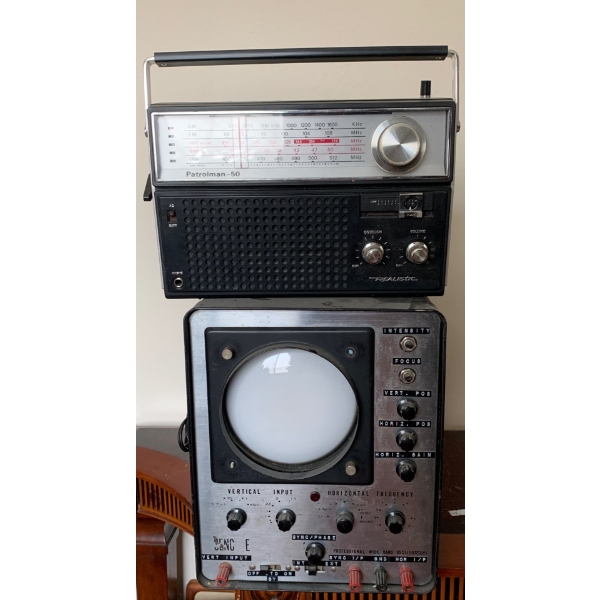 Realistic Patrolman 50 Radio Mo.12-776 w/ Antique Device 
