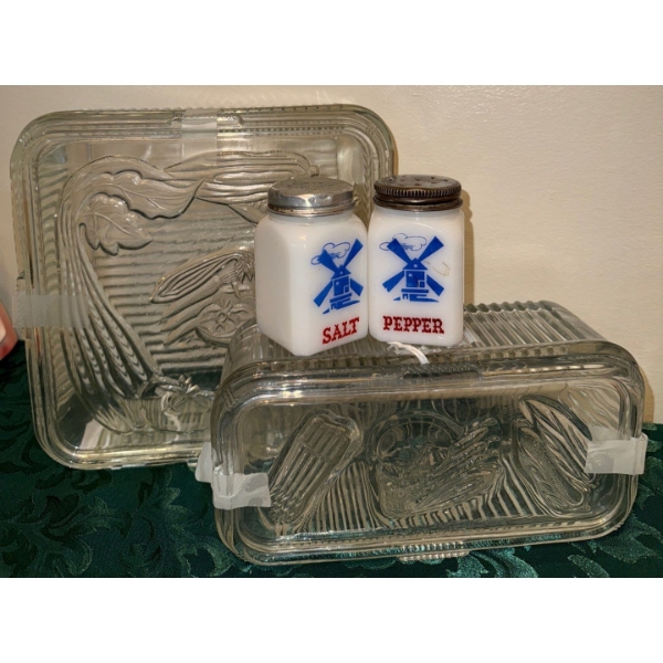 Federal Glass Ribbed Refridgerator Dishes w/Dutch SNP Shakers