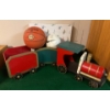 Image 3 : Collectible Train Accessories & Sports Equipment