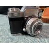 Image 4 : Vintage Zeiss Ikon Contraflex II Camera & Agfa Agfalux Flash w/ Leather Case