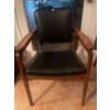 Image 1 : Mid Century Modern Accent Chair  24W x 24D x 35H