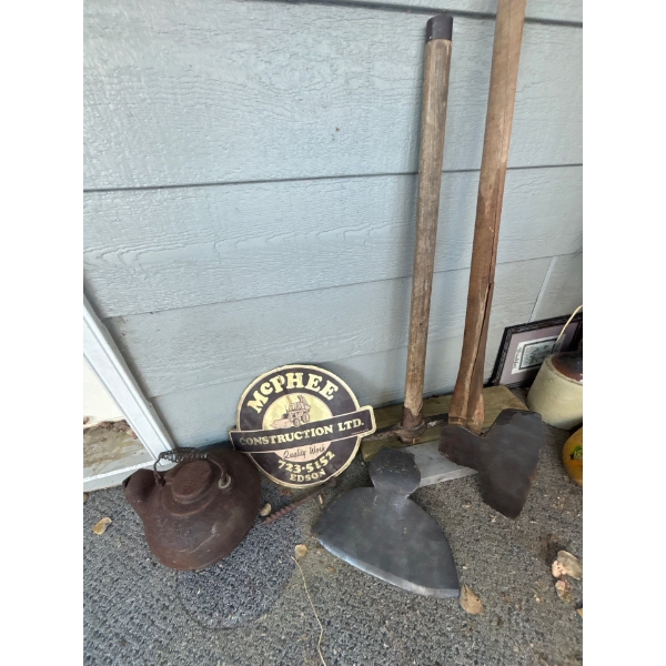 BEATTY Single Bevel Offset Broad Axe , BEATTY Single Bevel Offset Broad Axe
antique miner's pick kno