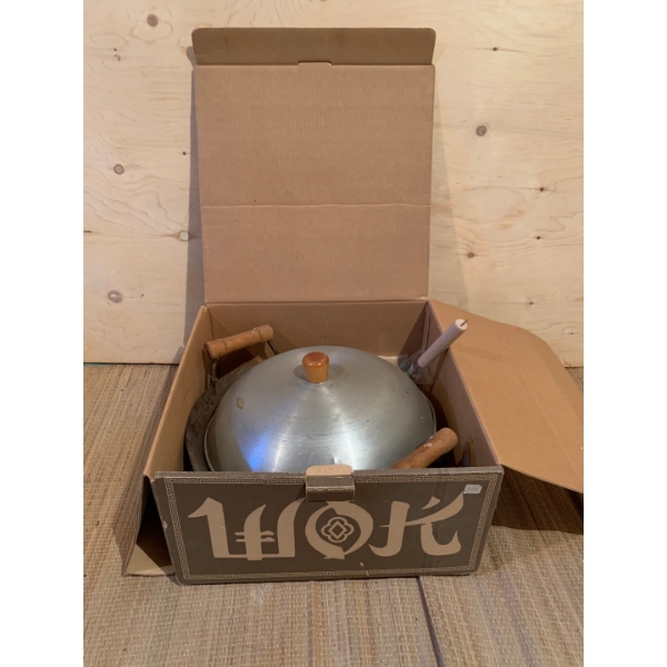 Vintage Wok Set
