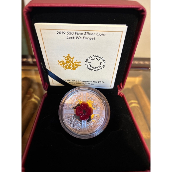 2019 $20 Lest We Forget - Pure Silver Coin with Murano Glass