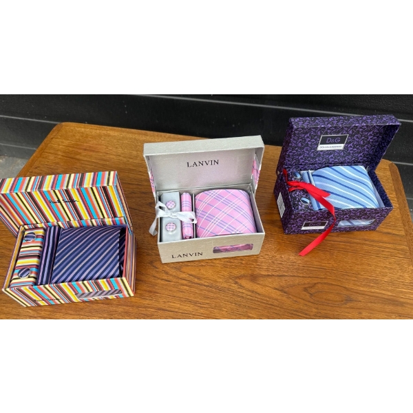 New Men's Accessory Collection - Dolce & Gabbana And More 