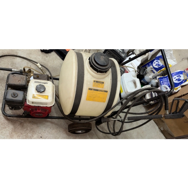Agricultural/Industrial Portable Pressure Washer w/Attached Tank- Honda Engine