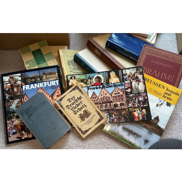 Collectible German Reads- Frankfurt & More