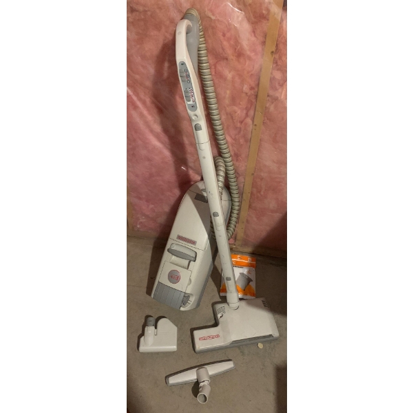 Electrolux Epic 8000 w/ Bags & Accessories