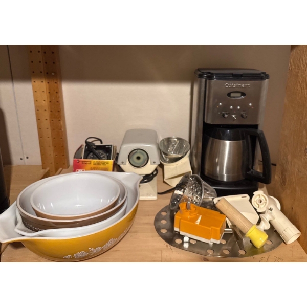 Kitchenware Collection Incl. Cuisinart Brewing Machine, Floral Pyrex Cookware Bowls, Vintage Kitchen