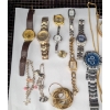 Image 9 : Jewelry and Watch Collection with Gold-Tone and Silver-Tone Pieces