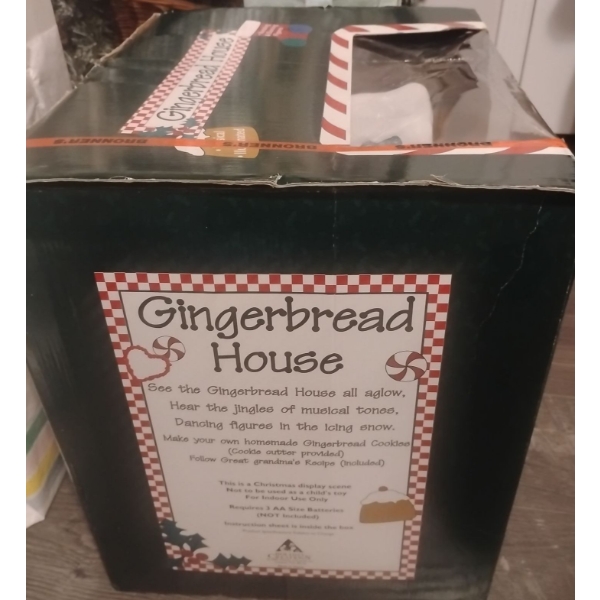 LED Gingerbread Music Box Ornament 12T