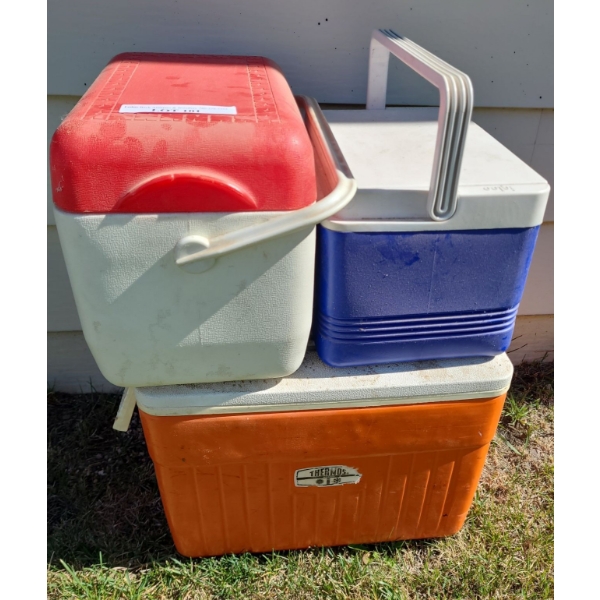 Coolers inch Thermos, Gott & Igloo