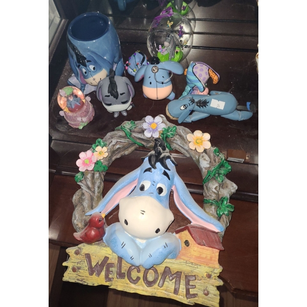 Welcome Sign Eeyore and Other Collectibles