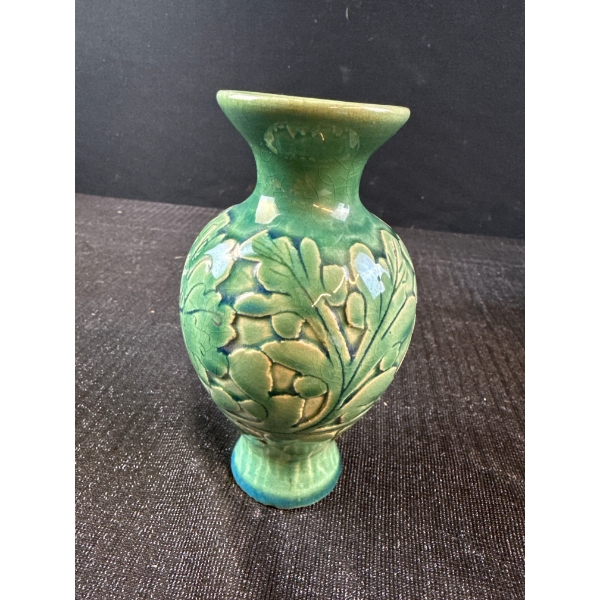 Majolica Pottery Vase 6”