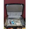 Image 5 : New Vintage Hard Shell Samsonite Suitcase 