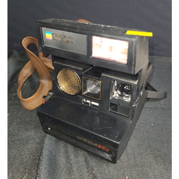 Polaroid Vintage Autofocus 660 Square- Bodied Instant Camera w/ Case