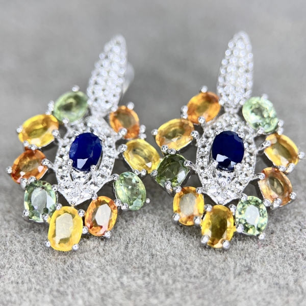 $6,440 Appr - 4.64 G Cert. Silver Sapphire Gemstone Earring